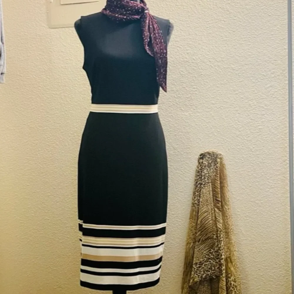 WHBM Mock Neck Detail Sheath Dress - Picture 1 of 3